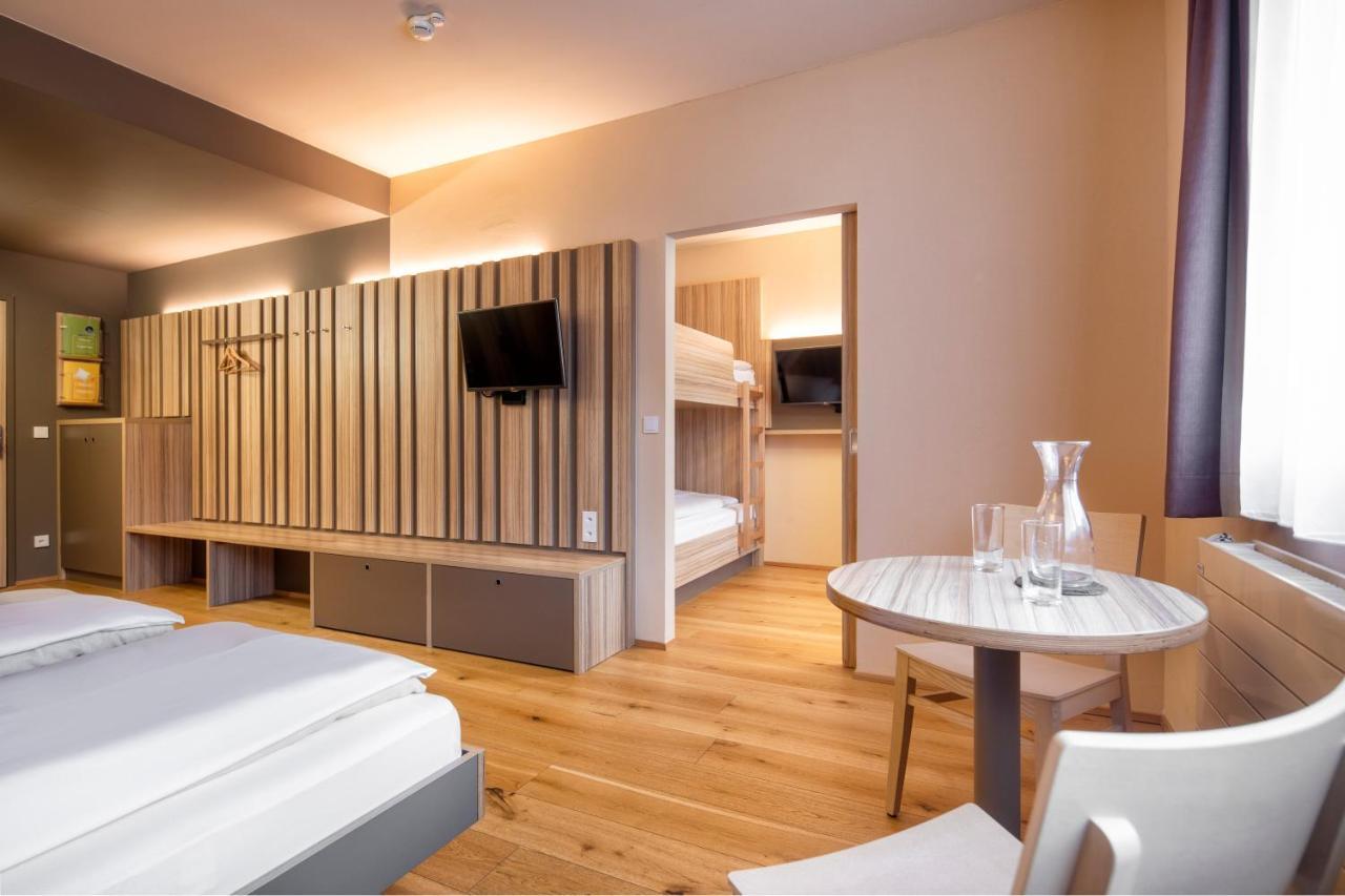 Jufa Hotel มัลบุน ภายนอก รูปภาพ